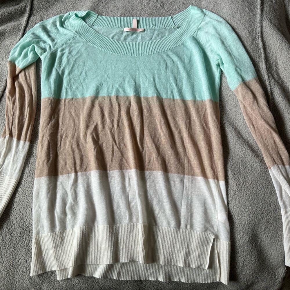 Victorias Secret size M sweater